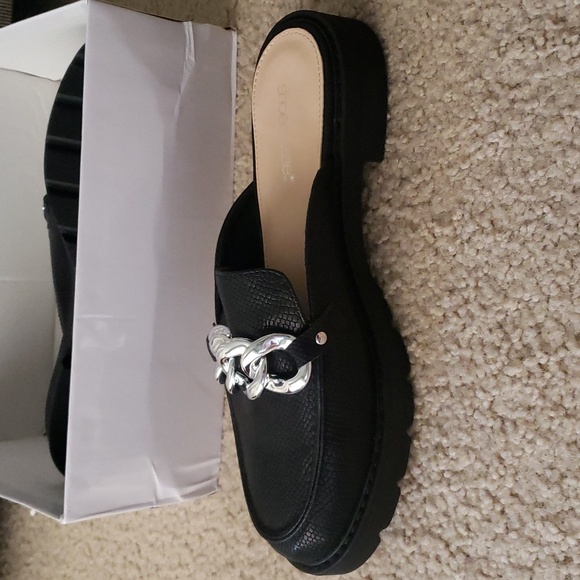 Shoe Dazzle Shoes - Slip ons